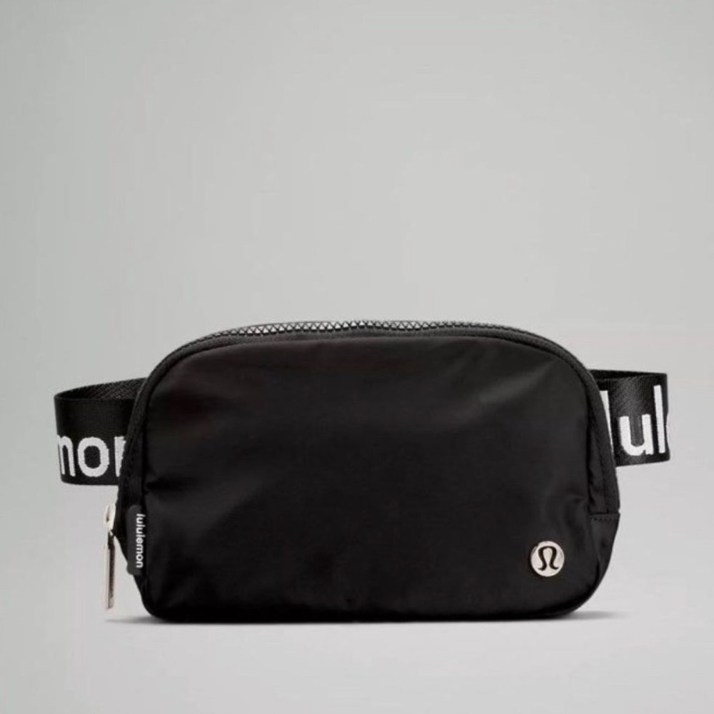 Lululemon Everywhere belt bag, black and white logo, crossbody. new with tags